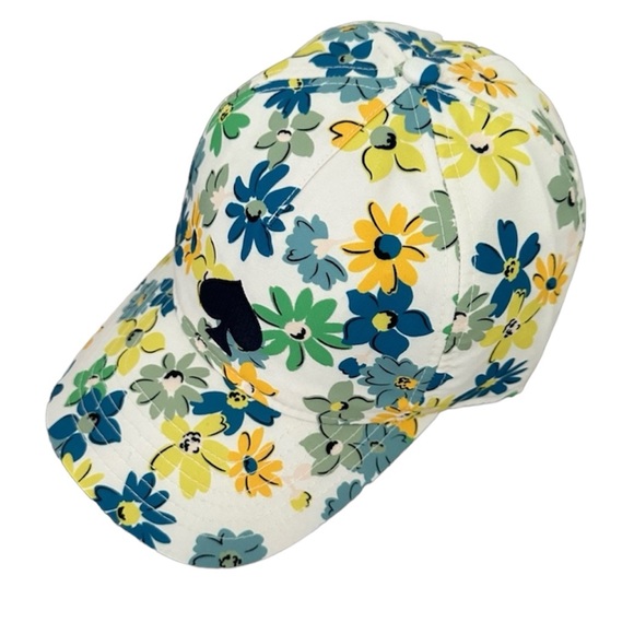kate spade Accessories - 🎉 HP 🎉 🆕 Kate Spade French Cream Floral Cap